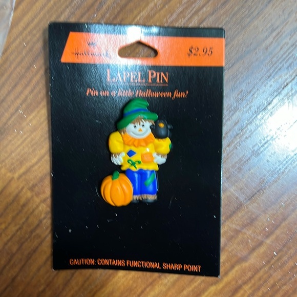 Hallmark Fall Theme Lapel Pins Vintage Lot of 4 NIP - Picture 2 of 9